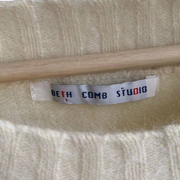 Angora Sweater Shirt M Beth Comb Studio Crew Neck Sleeveless Vest Mohair - Picture 9 of 12